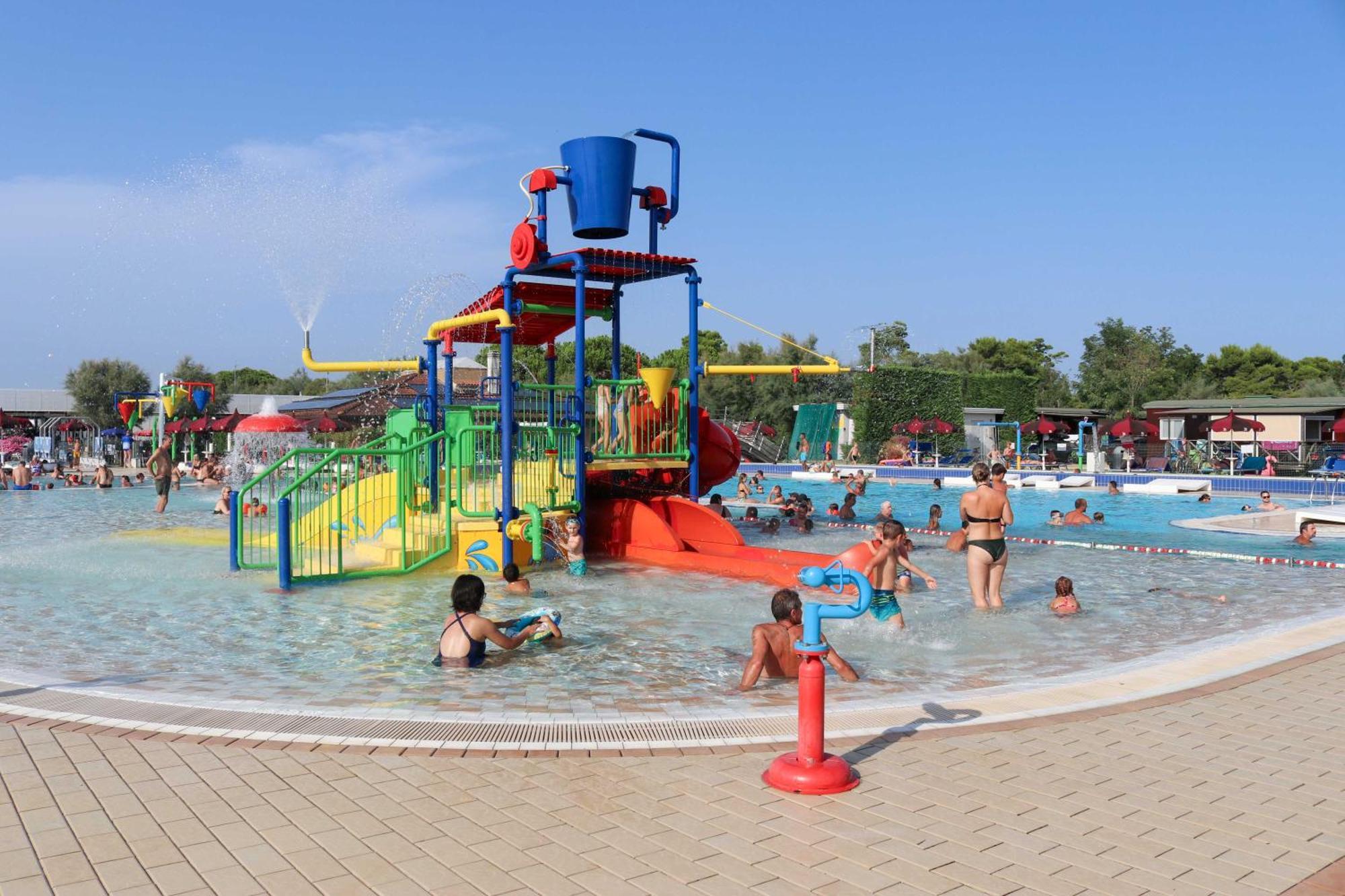 ביביונה Camping Village Capalonga מראה חיצוני תמונה