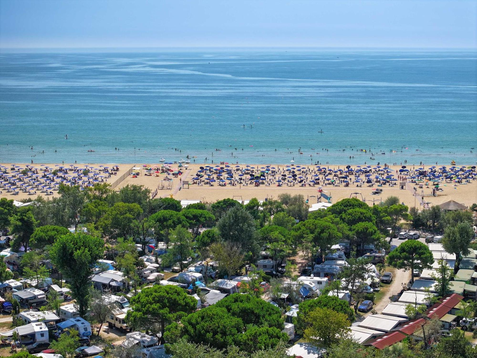 ביביונה Camping Village Capalonga מראה חיצוני תמונה